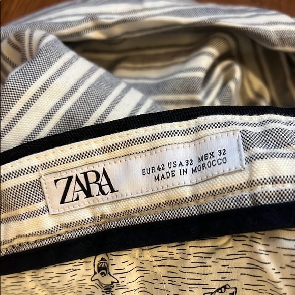 Zara Striped Gray and White Men’s Pants - Picture 2 of 2